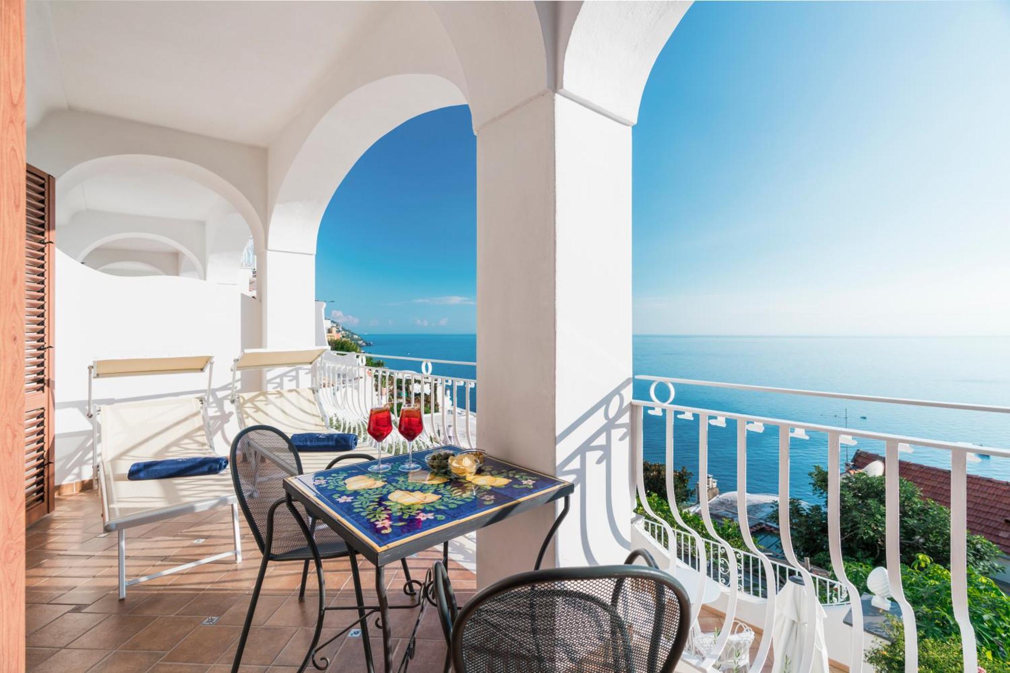 Hotel Il Gabbiano Positano Exterior foto